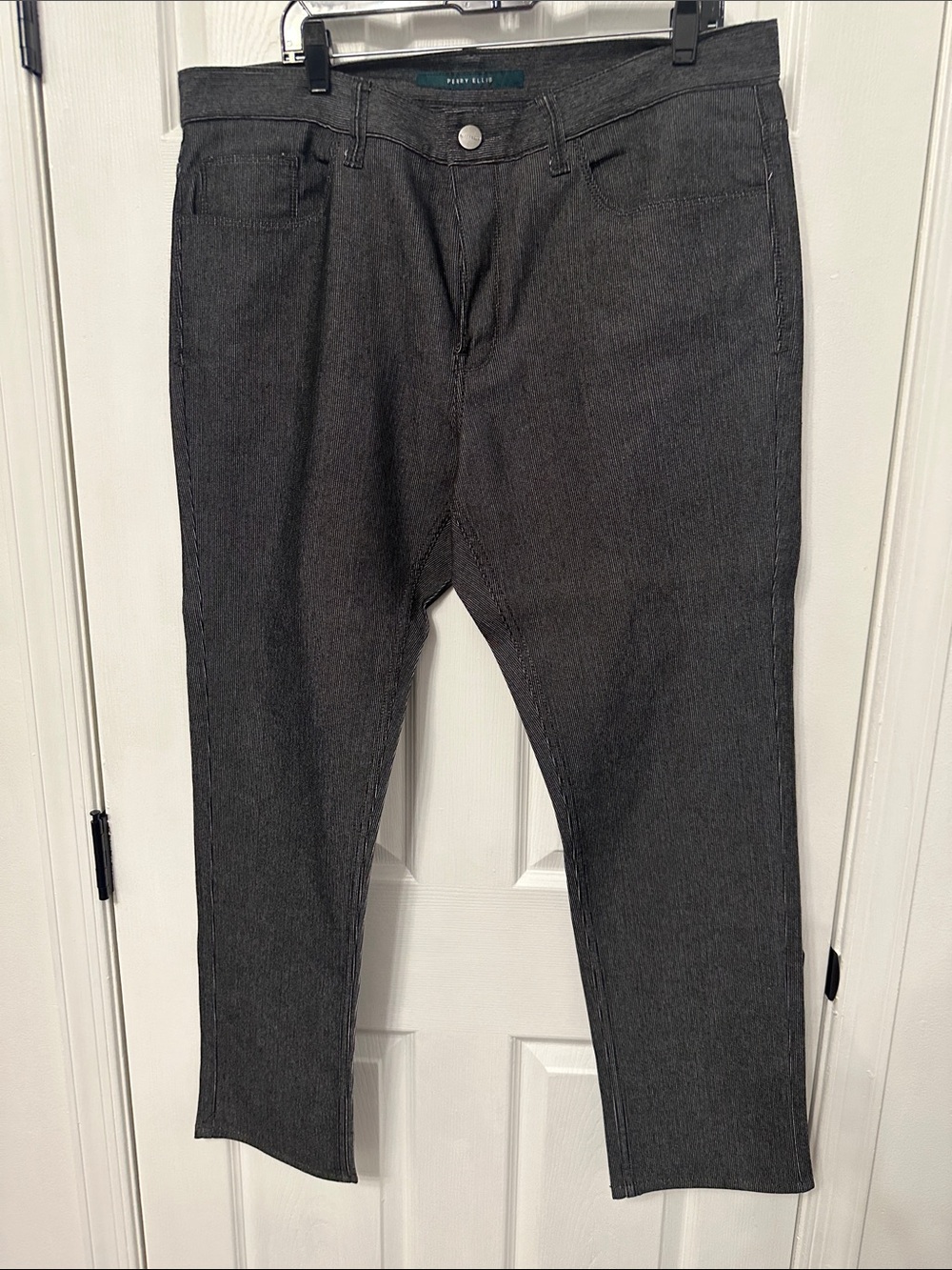 Perry Ellis Charcoal Slim Jeans worn once-38x32